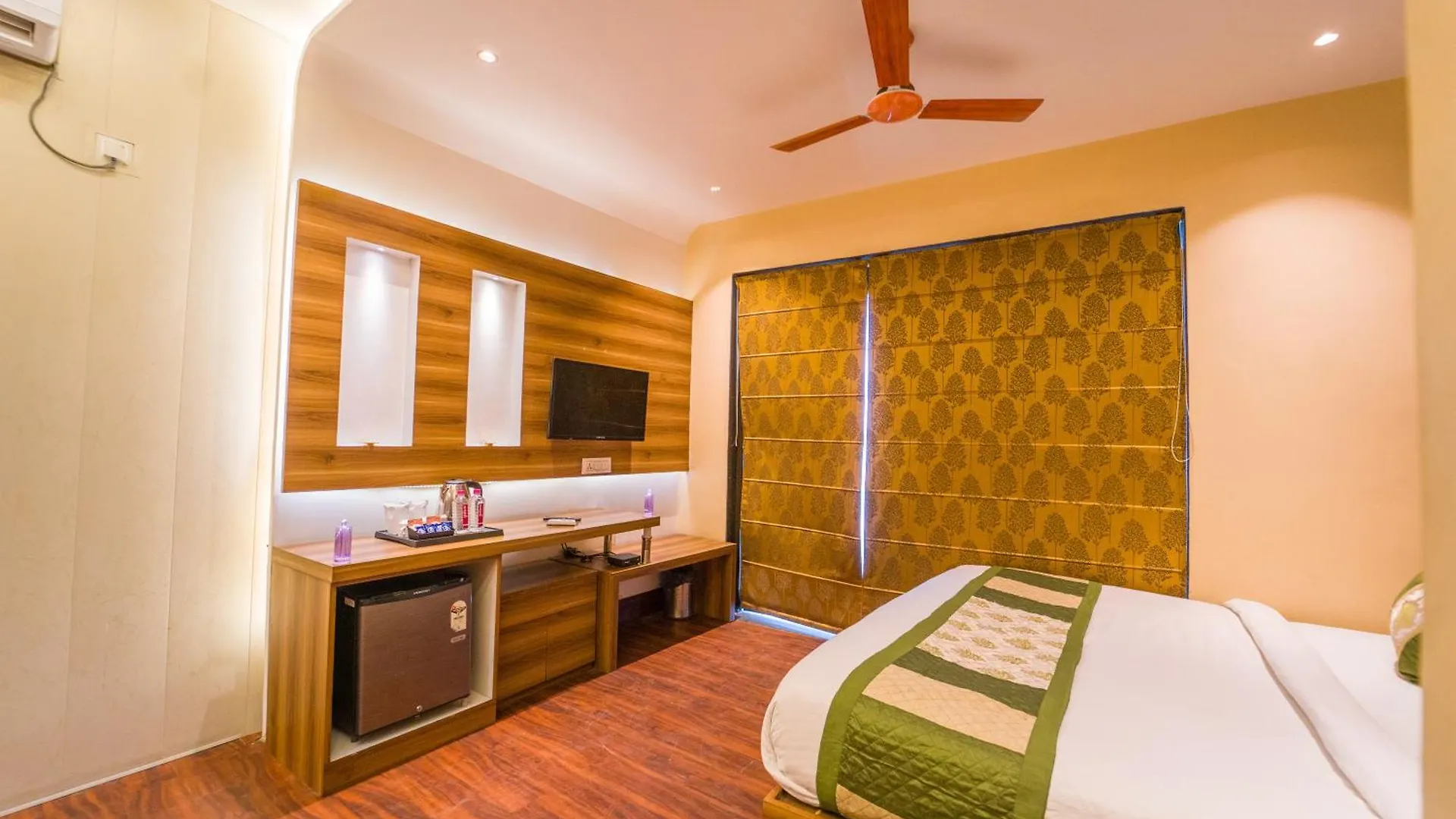 Shiv Rudraksh Resort Waranasi Hotel