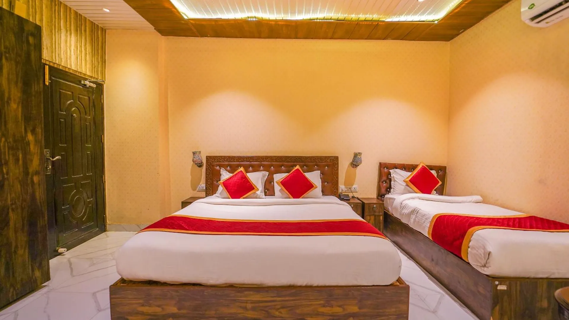 Shiv Rudraksh Resort Waranasi Hotel